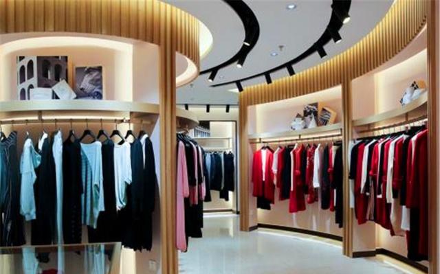 淘宝与实体店衣服的差异揭秘 品质、价格与体验背后的'猫腻'